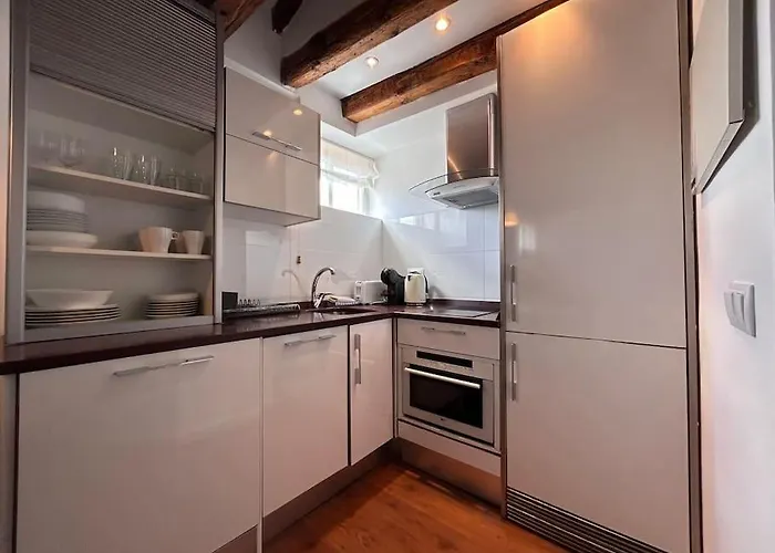 Emblematic Flat In Madrid Central - Arenal